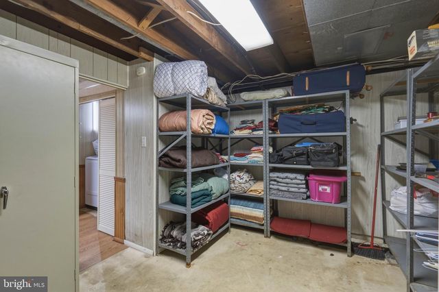 575 ROYAL DR, Vineland, NJ 08360