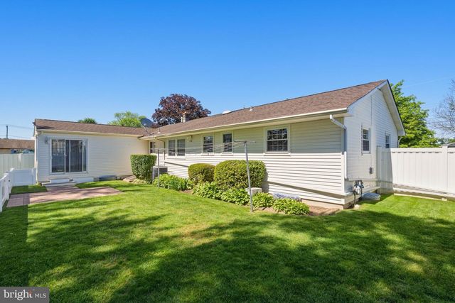 575 ROYAL DR, Vineland, NJ 08360
