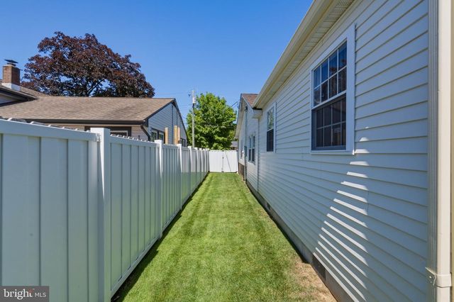 575 ROYAL DR, Vineland, NJ 08360