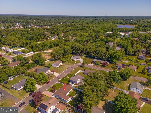 575 ROYAL DR, Vineland, NJ 08360