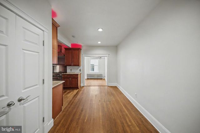 729 KENNEDY ST NW, Washington, DC 20011