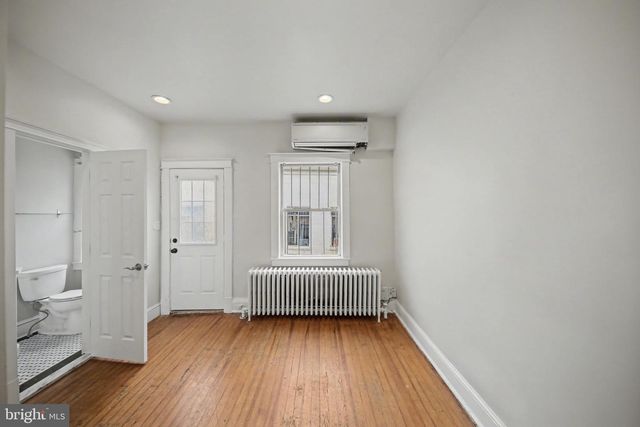 729 KENNEDY ST NW, Washington, DC 20011