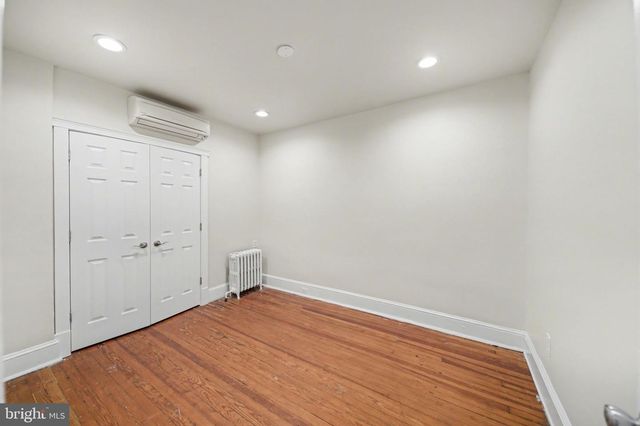729 KENNEDY ST NW, Washington, DC 20011