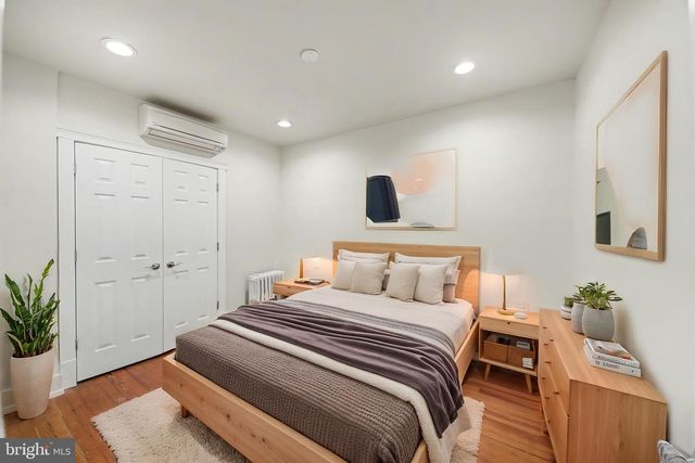 729 KENNEDY ST NW, Washington, DC 20011