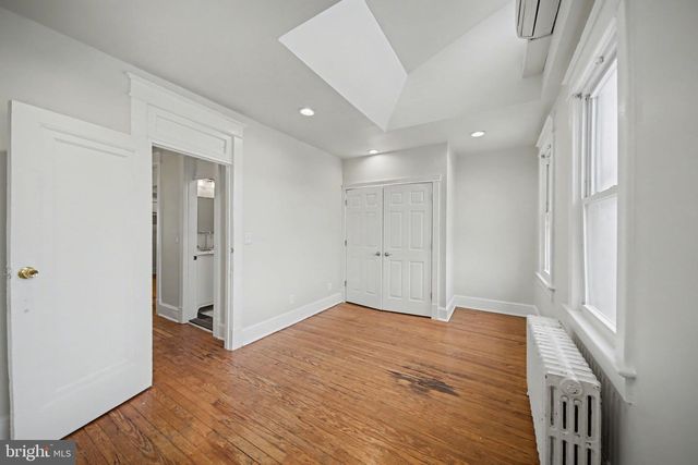 729 KENNEDY ST NW, Washington, DC 20011