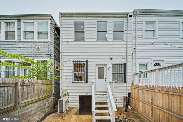 729 KENNEDY ST NW, Washington, DC 20011