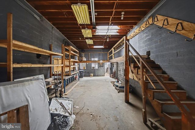 729 KENNEDY ST NW, Washington, DC 20011