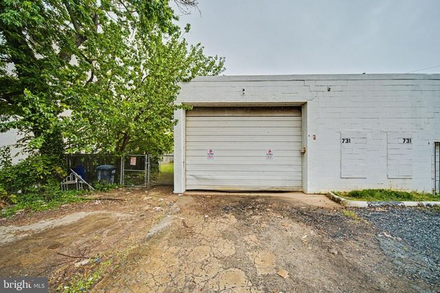 729 KENNEDY ST NW, Washington, DC 20011
