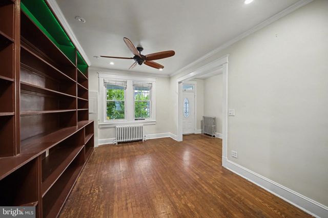 729 KENNEDY ST NW, Washington, DC 20011