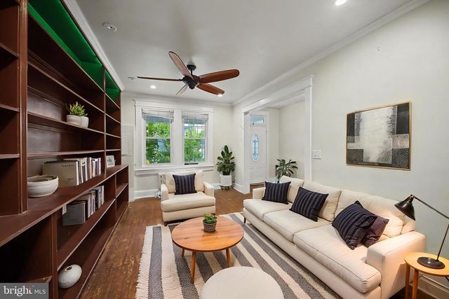 729 KENNEDY ST NW, Washington, DC 20011