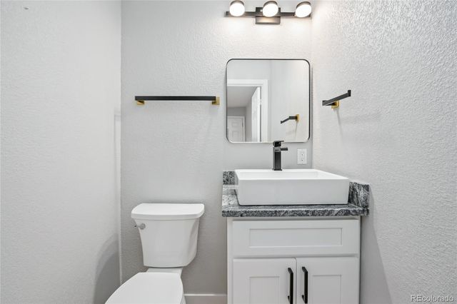 3226 S Oneida Way, Denver, CO 80224