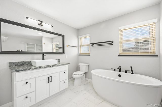 3226 S Oneida Way, Denver, CO 80224