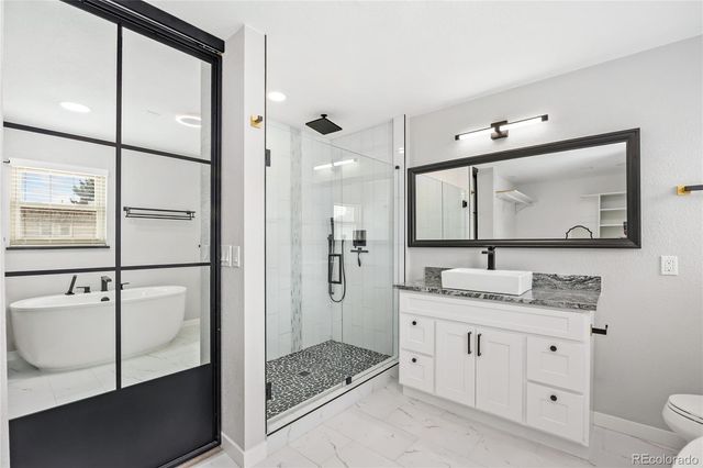 3226 S Oneida Way, Denver, CO 80224
