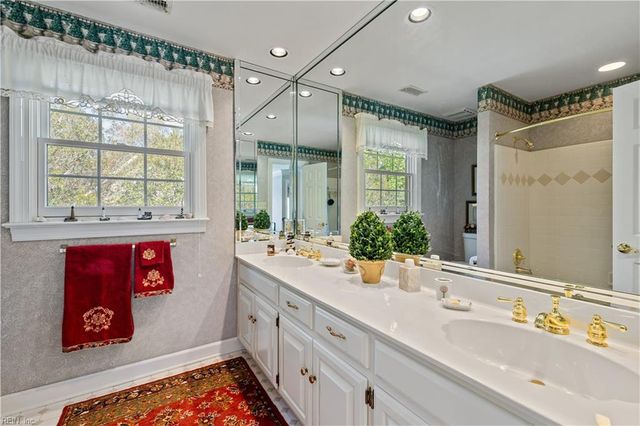 202 Rock Creek CT, Yorktown, VA 23693