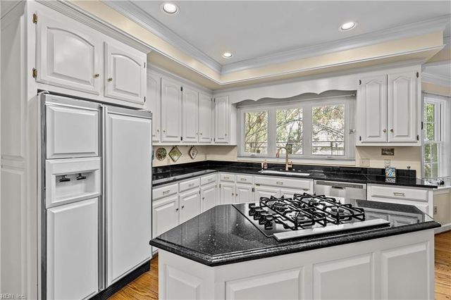 202 Rock Creek CT, Yorktown, VA 23693