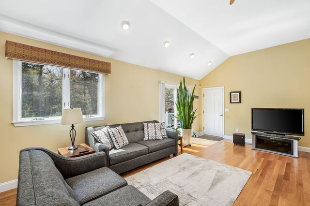 240 Surf Drive, Mashpee, MA 02649