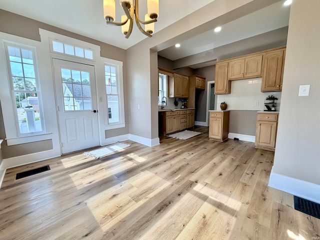 602 E Main Street, Boonville, IN 47601
