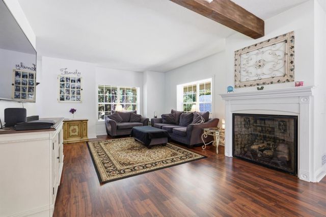 12710 E Kronquist Rd, Mead, WA 99021