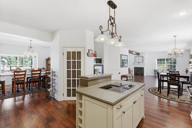 12710 E Kronquist Rd, Mead, WA 99021