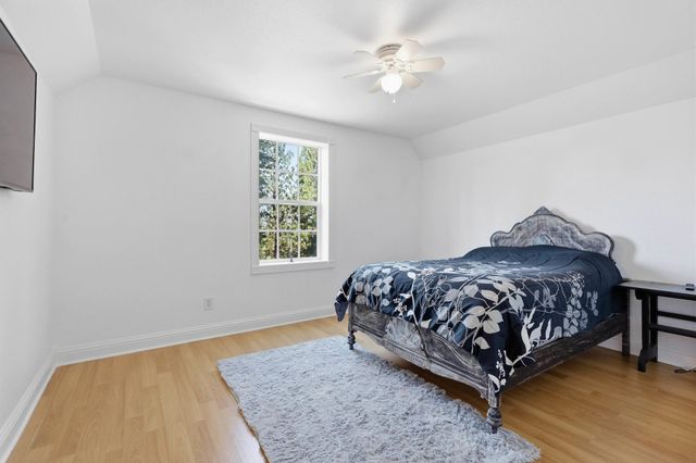 12710 E Kronquist Rd, Mead, WA 99021