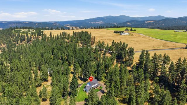 12710 E Kronquist Rd, Mead, WA 99021