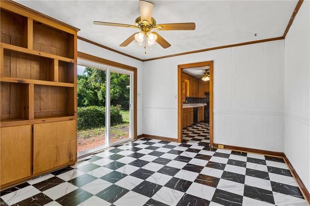 127 Ivy Home RD, Hampton, VA 23669