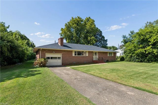 127 Ivy Home RD, Hampton, VA 23669