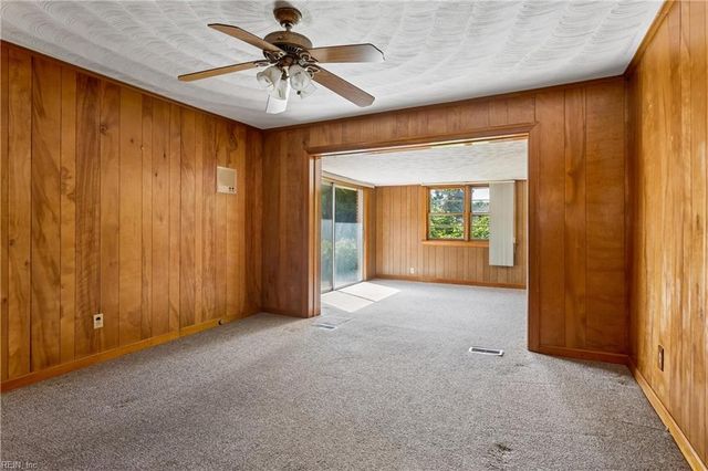 127 Ivy Home RD, Hampton, VA 23669