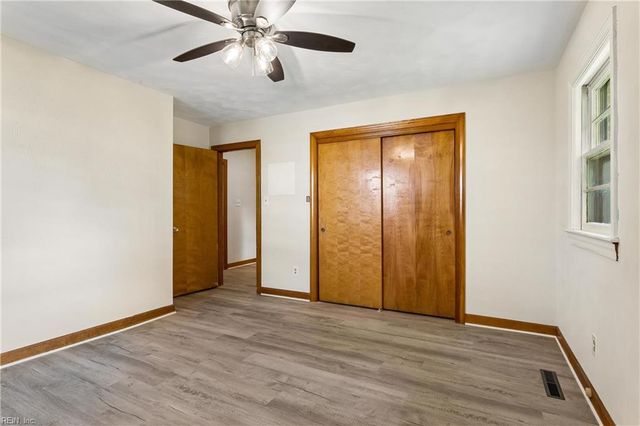 127 Ivy Home RD, Hampton, VA 23669