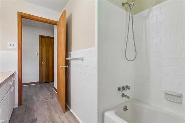 127 Ivy Home RD, Hampton, VA 23669