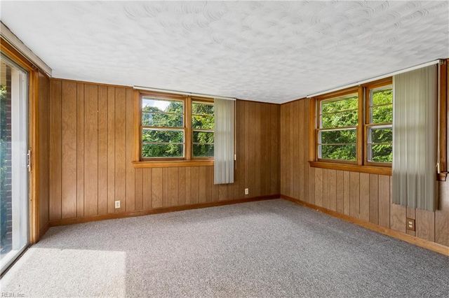 127 Ivy Home RD, Hampton, VA 23669