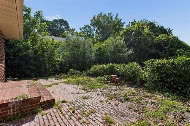 127 Ivy Home RD, Hampton, VA 23669