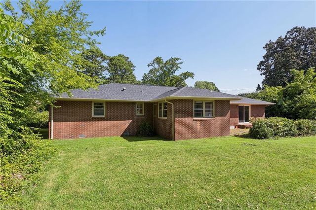 127 Ivy Home RD, Hampton, VA 23669