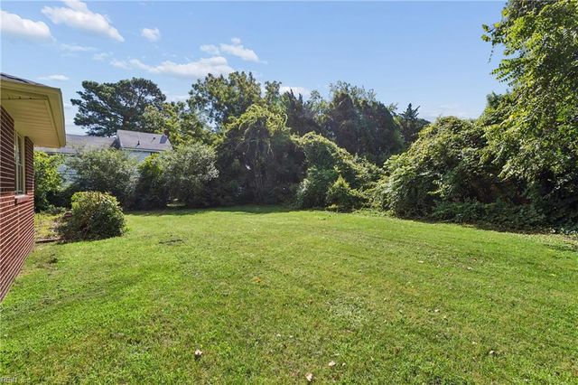127 Ivy Home RD, Hampton, VA 23669