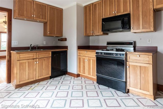 63 E Rockwood Street, Ecorse, MI 48229