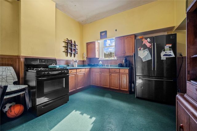 306 E Maiden St, City Of Washington, PA 15301
