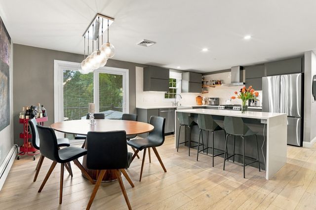 6 Francis St, Norton, MA 02766
