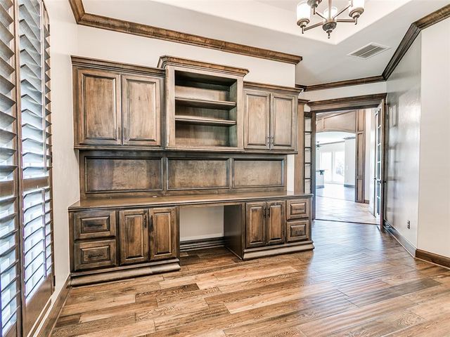 4208 Olde Copper Creek, Moore, OK 73160