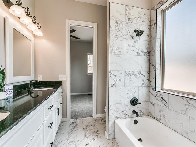 4208 Olde Copper Creek, Moore, OK 73160