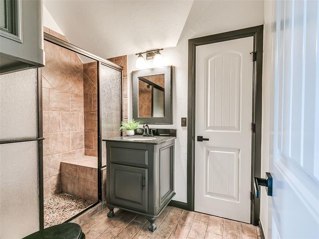 4208 Olde Copper Creek, Moore, OK 73160