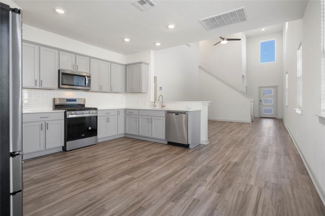 8006 Linda Michelle LN, Austin, TX 78724