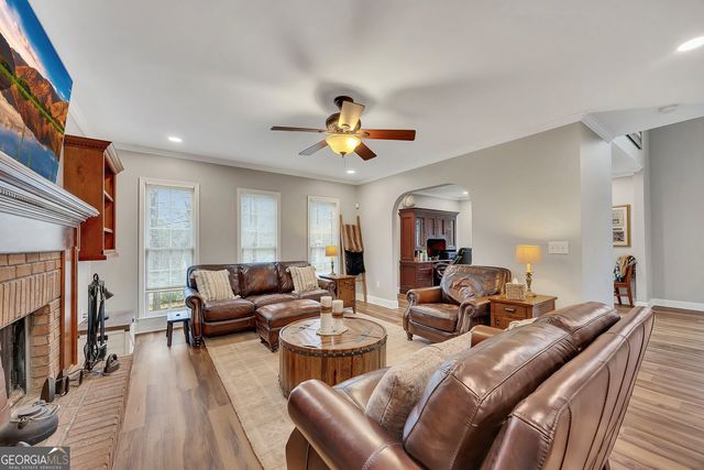 1449 Wood Park Way NW, Kennesaw, GA 30152