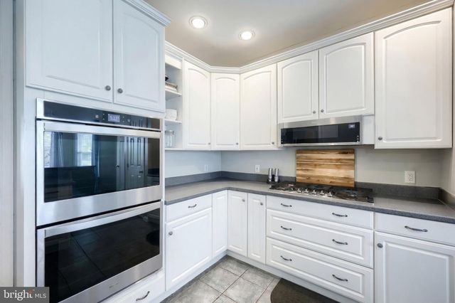1005 MARGHERITA CT, Red Lion, PA 17356
