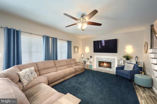 1005 MARGHERITA CT, Red Lion, PA 17356