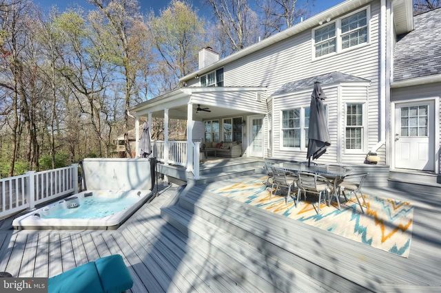 1005 MARGHERITA CT, Red Lion, PA 17356