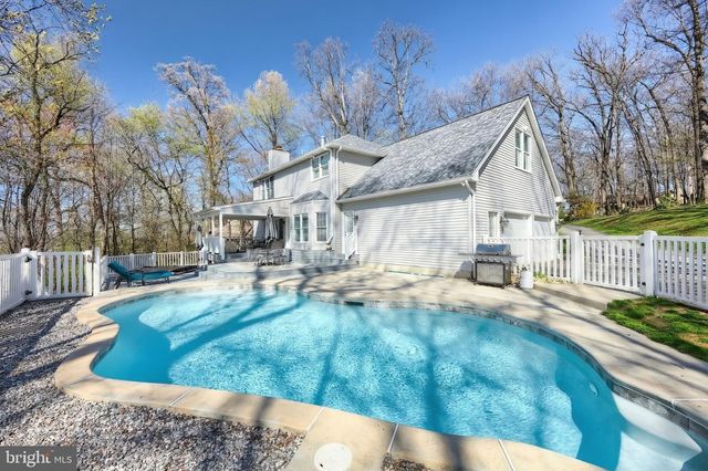 1005 MARGHERITA CT, Red Lion, PA 17356