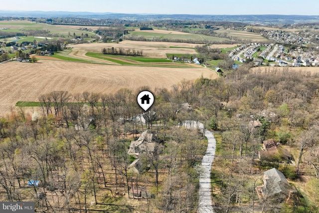 1005 MARGHERITA CT, Red Lion, PA 17356