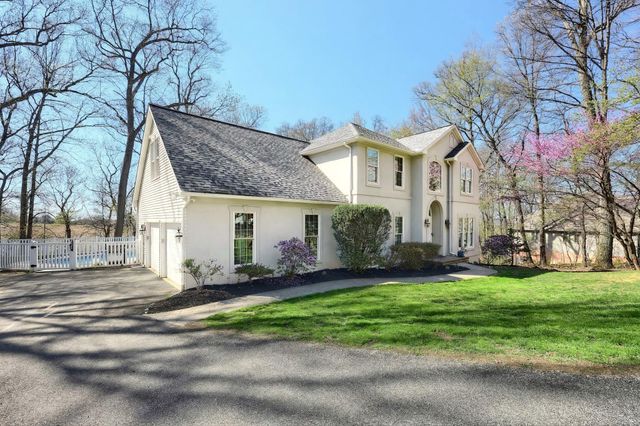 1005 MARGHERITA CT, Red Lion, PA 17356