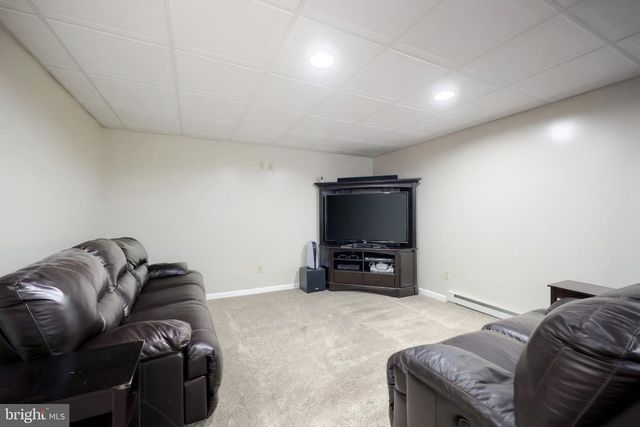 1005 MARGHERITA CT, Red Lion, PA 17356