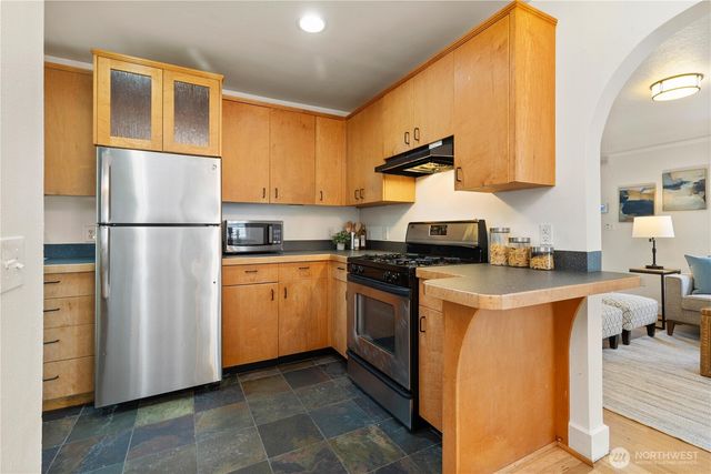 547 NE 91st Street, Seattle, WA 98115